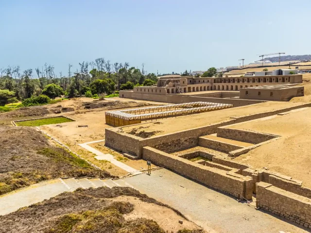 Pachacamac and Barranco Tour (Half Day)